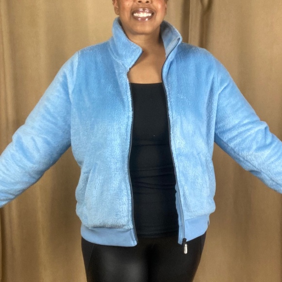 NWT Torrid Faux Fur Active Bomber Jacket, Size 1 (14-16) - Picture 5 of 15